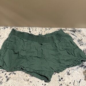a new day Women's Green Cargo Shorts